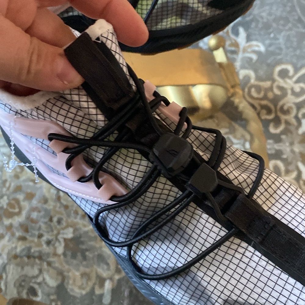 The North Face Women’s Oxeye Tech TNF White/TNF Black shoes - Picture 11 of 17